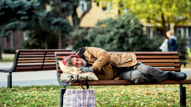 Cover articolo Le stagioni degli homeless